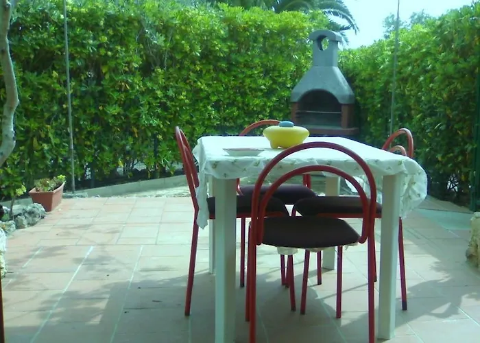 בית נופש Casa A Villaggio Paradiso סנטה צזריה טרמה